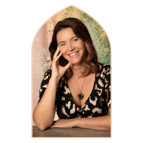 Photo de Marie-Laure IZANGE qui sourie